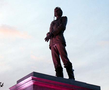 SKP Statue