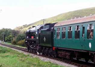 34028 at Corfe